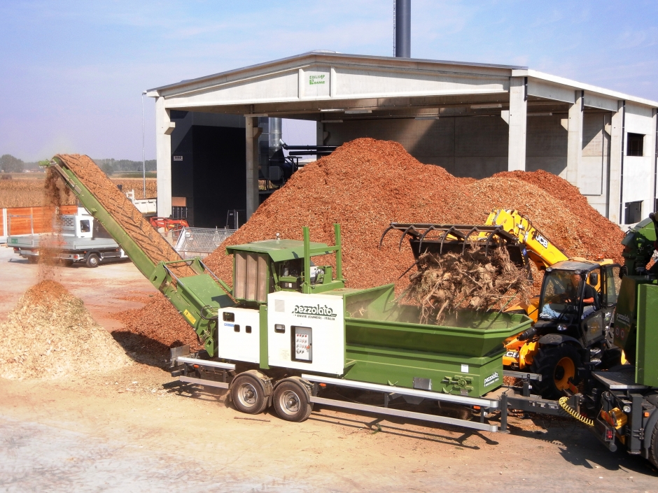 Compost Shredder - PTO Tractor S7000 - Compost Line